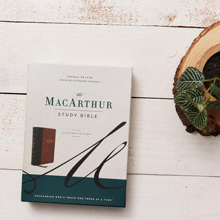 ESV, MacArthur Study Bible, 2nd Edition, Leathersoft, Brown: Unleashing God's Truth One Verse at a Time