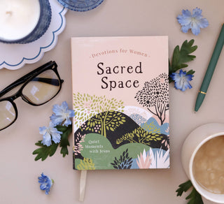 Sacred Space Devotions for Women: Quiet Moments with Jesus