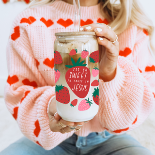 Tis So Sweet To Trust In Jesus Strawberry Glass Can with Bamboo Lid and Glass Straw